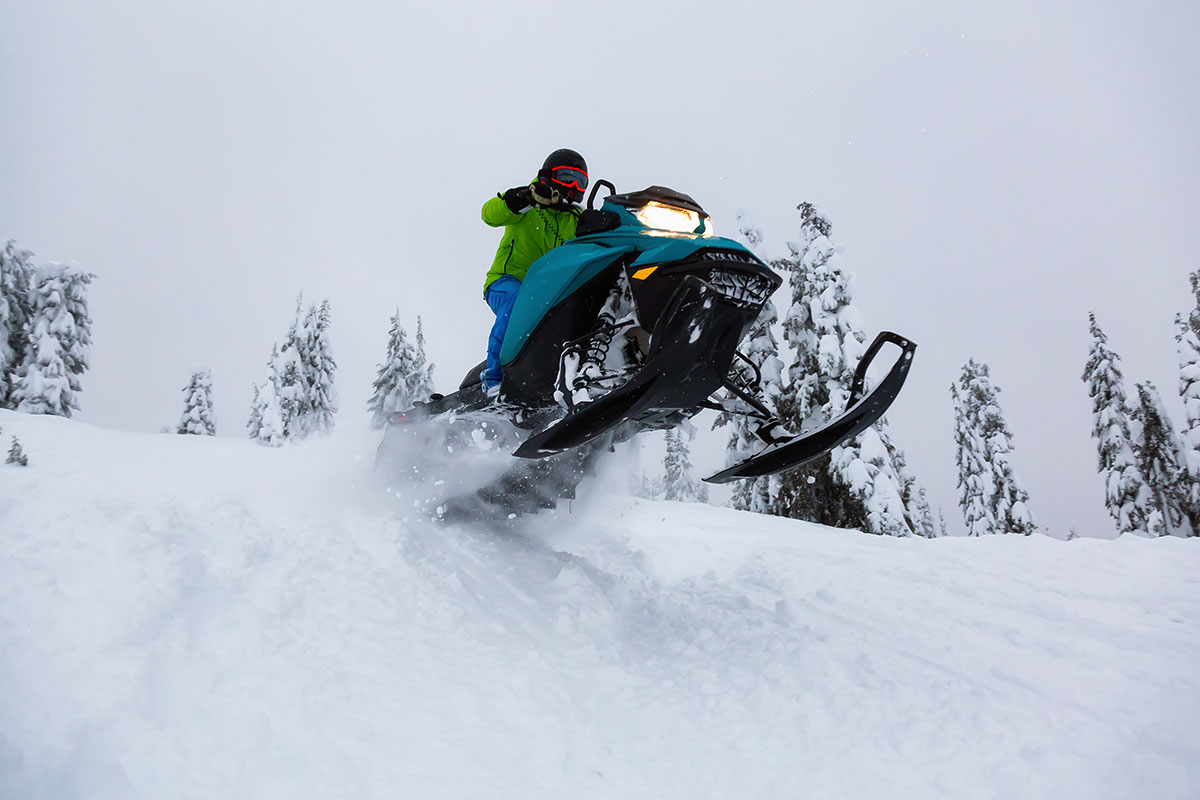 snowmobile01
